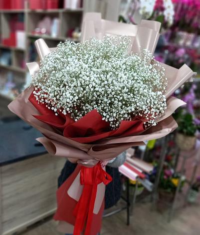 Букет цветов из: Гипсофила в Среднем