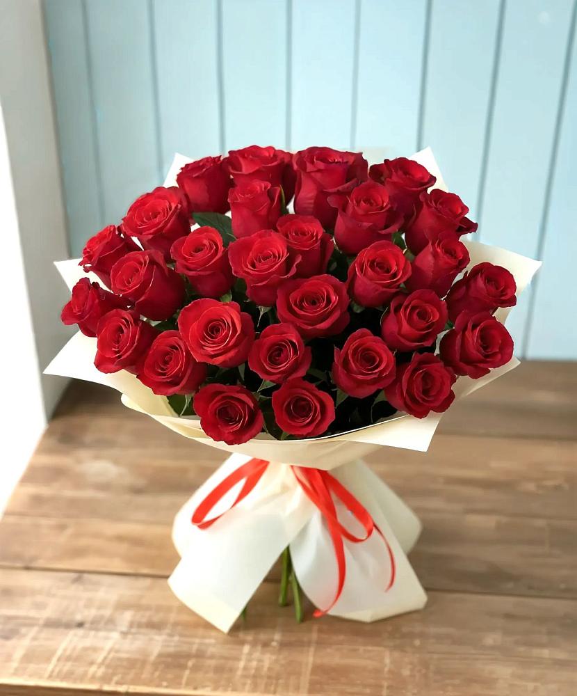 Букет 29 Красных роз в Среднем