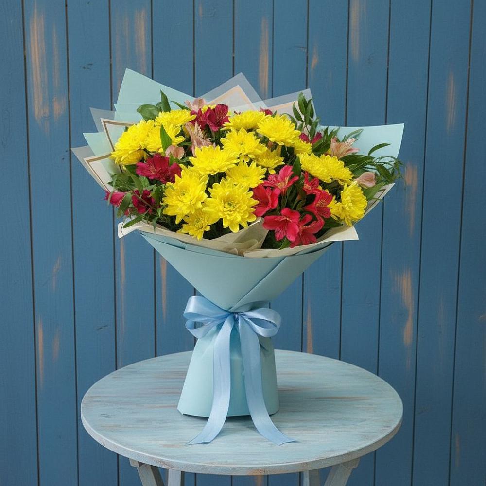 Букет цветов из: Альстромерии и Хризантемы в Среднем