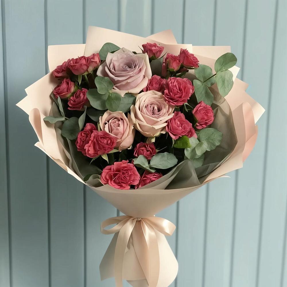 Букет цветов из: Гвоздики и Розы в Среднем