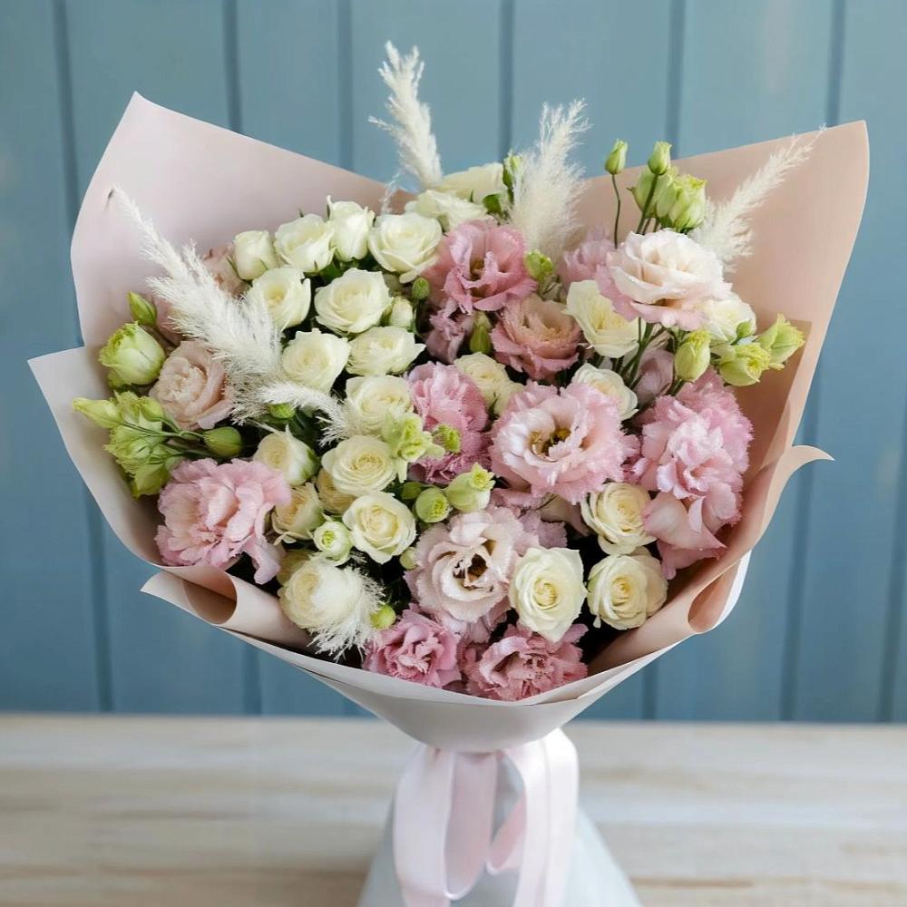 Букет цветов из: Альстромерии и Розы в Среднем