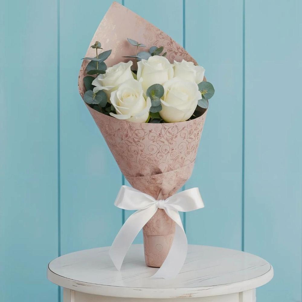 Букет цветов из: Розы в Среднем