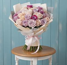 Букет цветов из:  Розы в Среднем