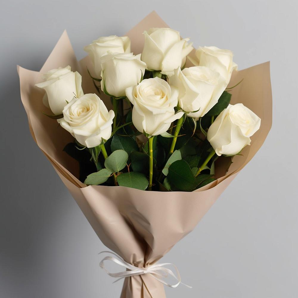 Букет 9 Белых роз Эдлесс Лав в Среднем