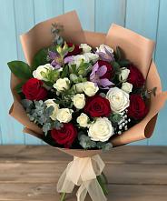 Букет цветов из:  Розы и Альстромерии в Среднем