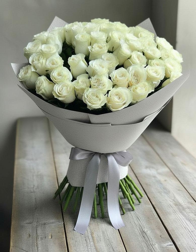 Букет 35 Белых роз в Среднем