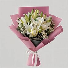Букет цветов из:  Лилии в Среднем