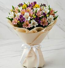 Букет цветов из:  Альстромерии в Среднем