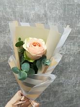 Букет цветов из:  Розы в Среднем