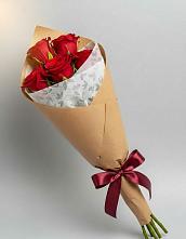 Букет цветов из:  Розы в Среднем