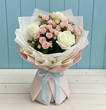 Букет цветов из:  Розы в Среднем