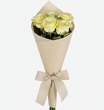 Букет цветов из:  Розы в Среднем