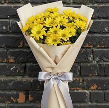 Букет цветов из:  Хризантемы в Среднем