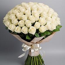 Букет 101 беля роза Белоснежка в Среднем