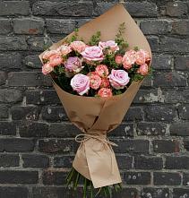 Букет цветов из:  Розы в Среднем
