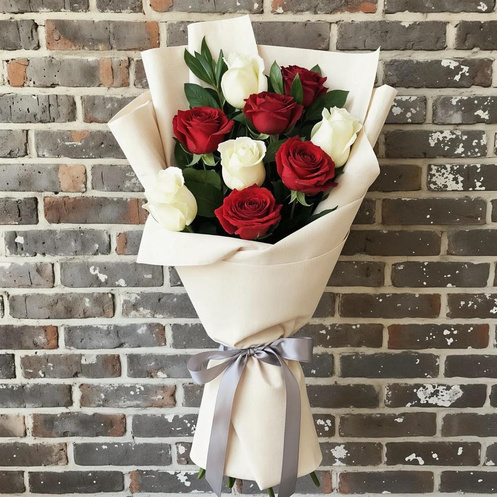 Букет цветов из: Розы в Среднем