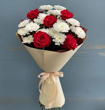 Букет цветов из:  Розы и Хризантемы в Среднем