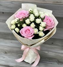 Букет цветов из:  Розы в Среднем