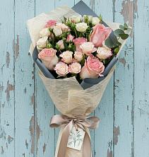 Букет цветов из:  Розы в Среднем
