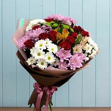 Букет цветов из:  Розы, Хризантемы и Альстромерии в Среднем