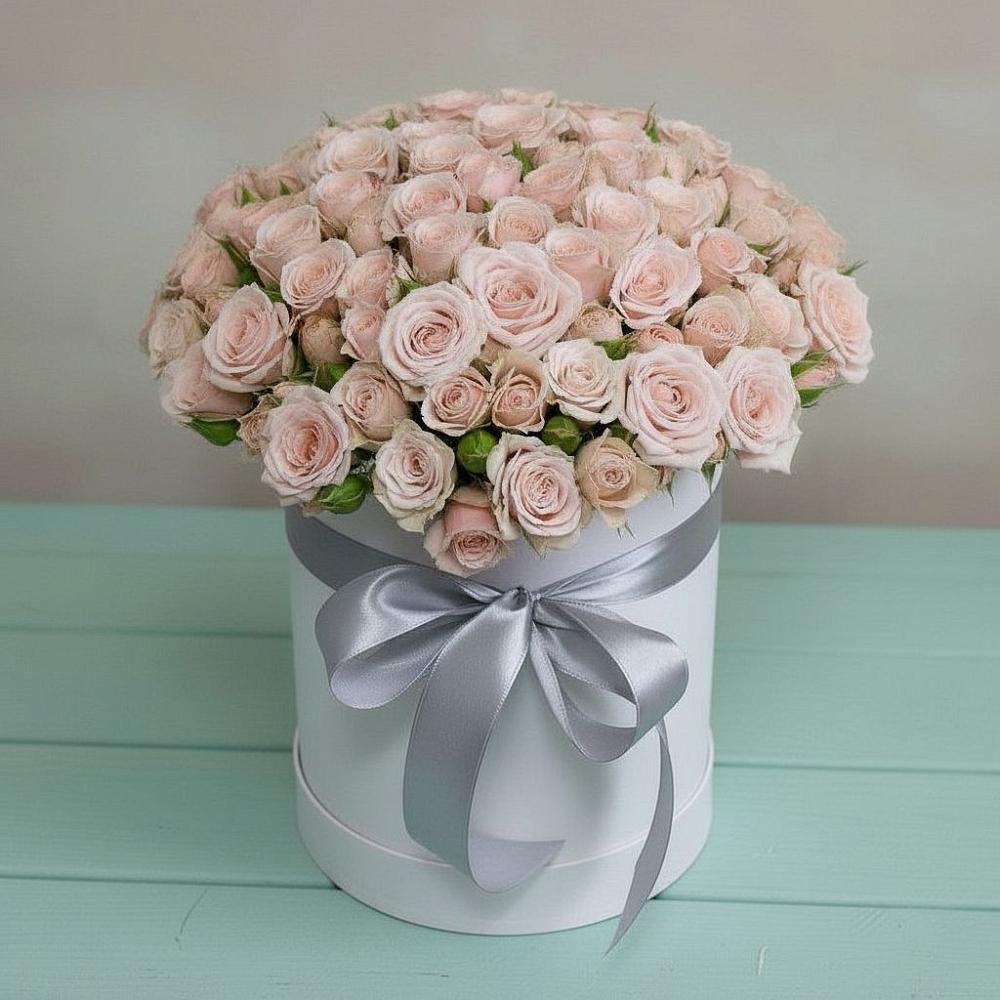 Цветочная композиция из Розы в шляпной коробке в Среднем